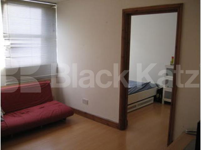 			LET!, 1 Bedroom, 1 bath, 1 reception Flat			 Rathcoole Avenue, CROUCH END